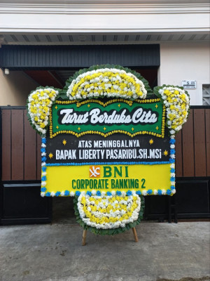Papan Bunga Duka di Lebang