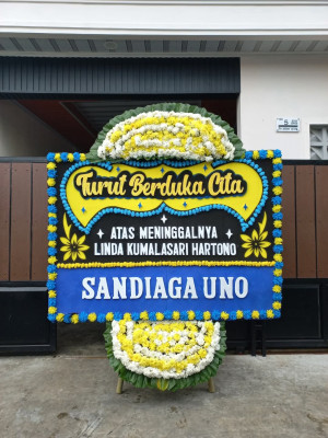 Papan Bunga Duka di Lebang